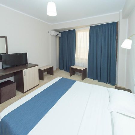 Hotel Promenada Мамая Екстериор снимка