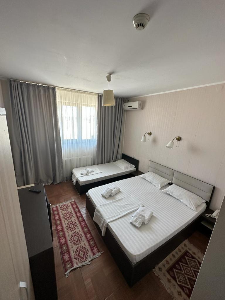 Hotel Promenada Мамая Екстериор снимка
