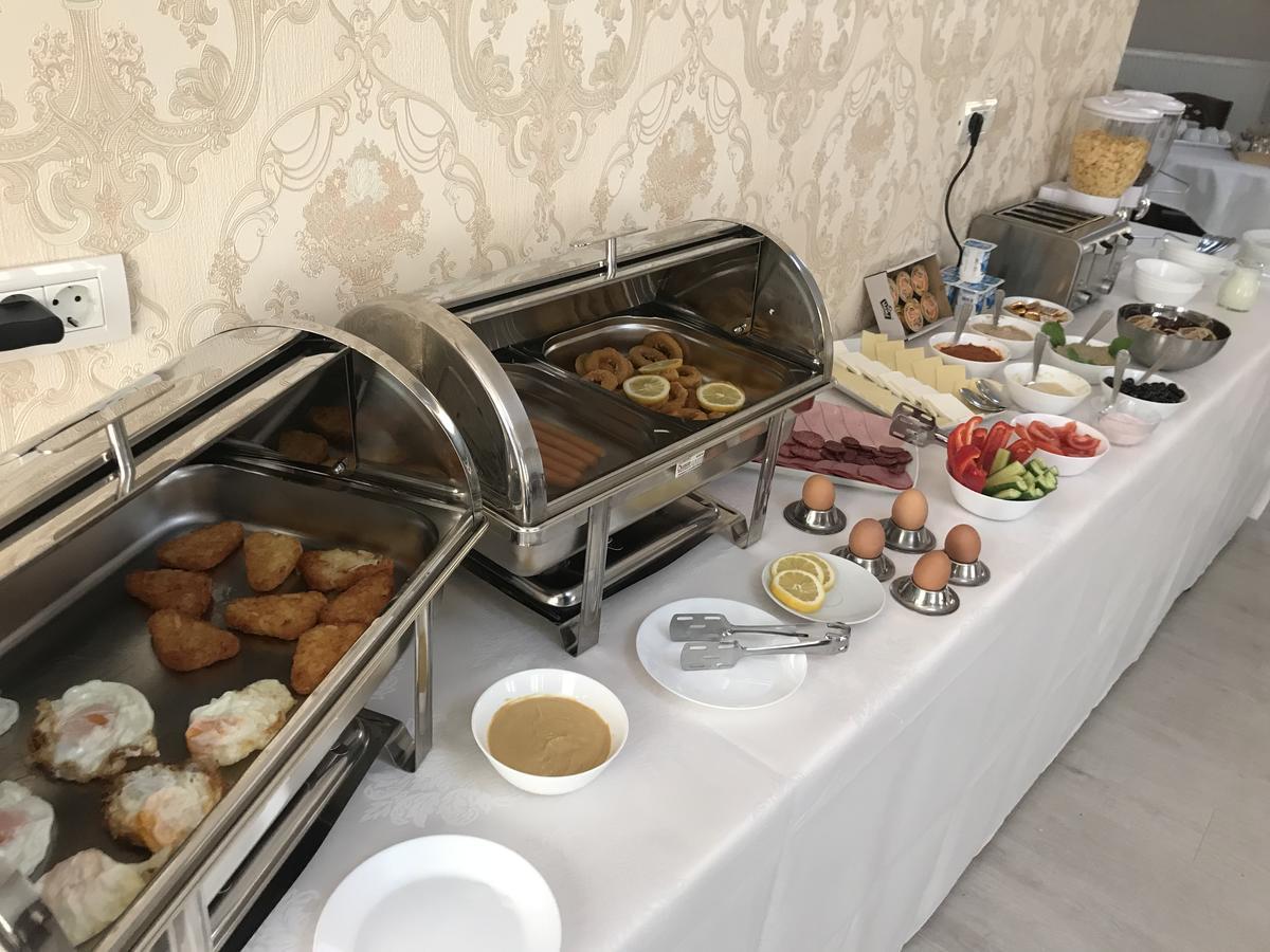 Hotel Promenada Мамая Екстериор снимка
