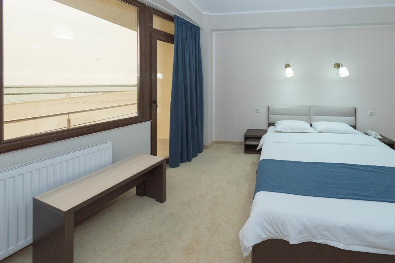 Hotel Promenada Мамая Екстериор снимка