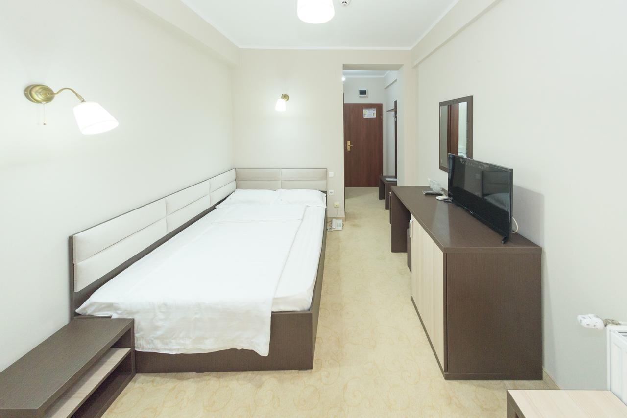 Hotel Promenada Мамая Екстериор снимка