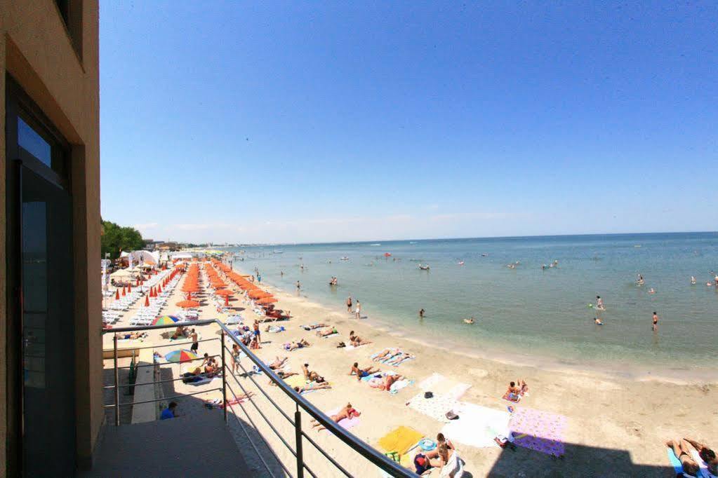 Hotel Promenada Мамая Екстериор снимка
